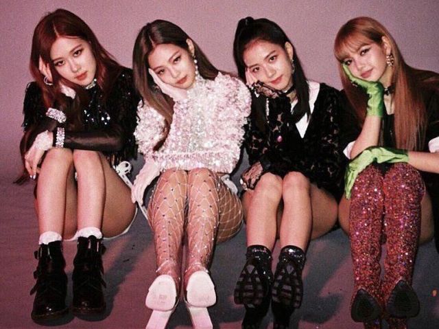 Lisa Manoban, Kim Jennie, Kim Jisoo e Rose Park