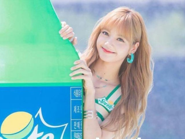 Lisa (a escondida)