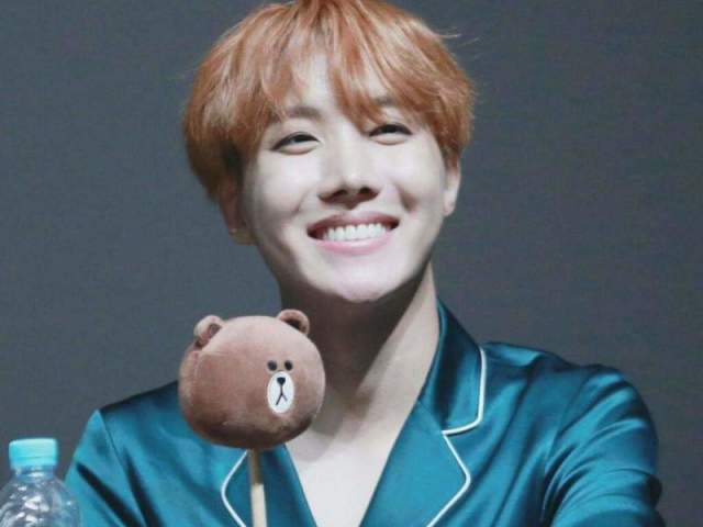 J-HOPE;-;
J-HOPEEEEEEE MEU AMOR <3