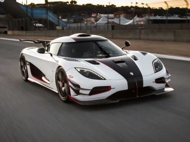Koenigsegg One 1