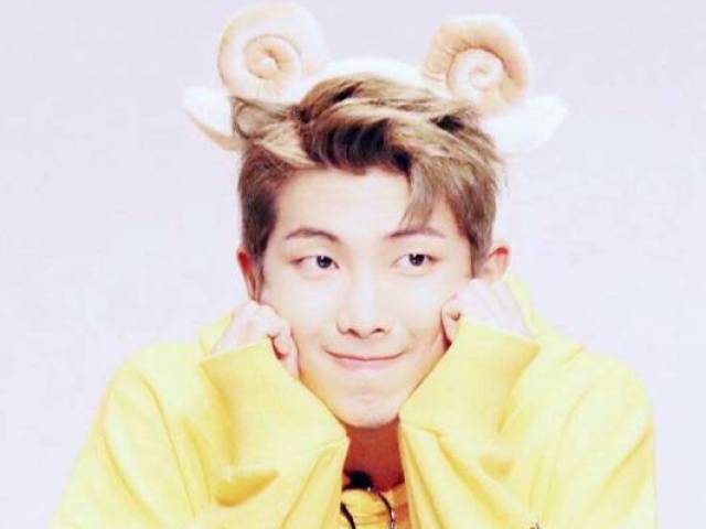 RM! Namjoon! Gente é Namjoon ou Namjoon? Nunca sei :/