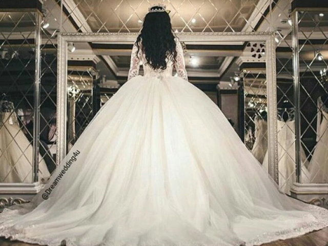 Como seria o vestido perfeito para o seu casamento?