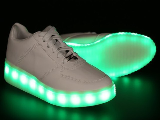 TENIS DE LED