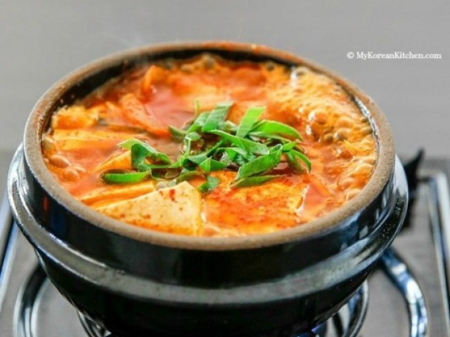 Kimchi jjichae