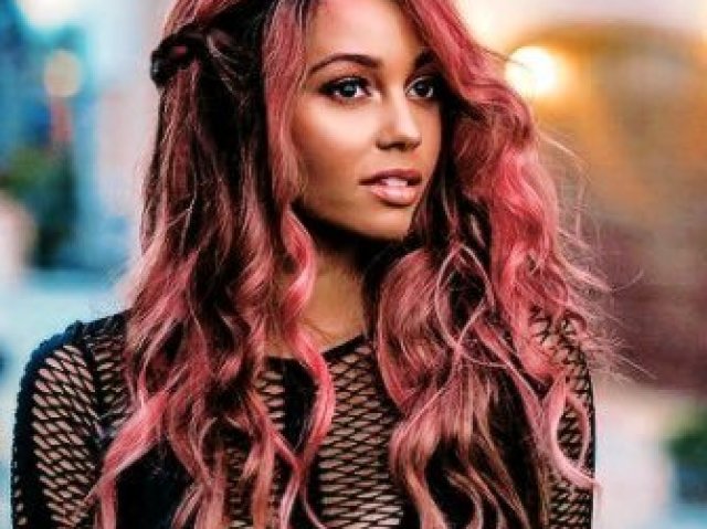 Toni Topaz