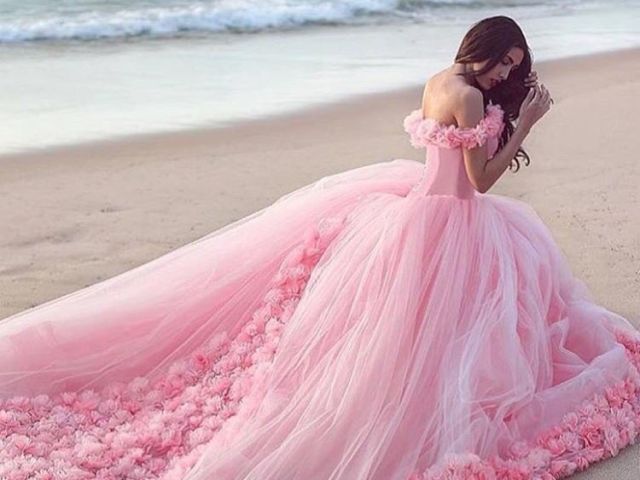 Qual seria seu vestido de debutante?
