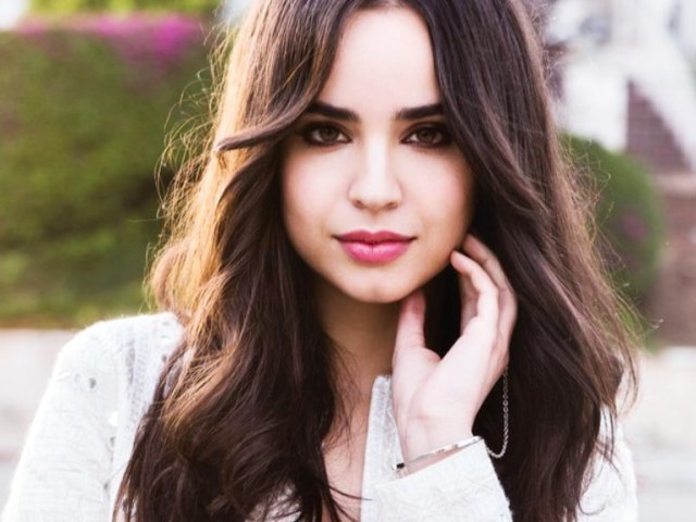 Sofia Carson