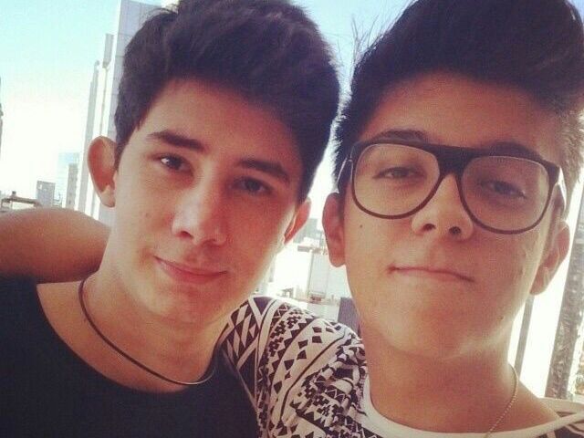 Você é os primos (Pac e Mike) ♡