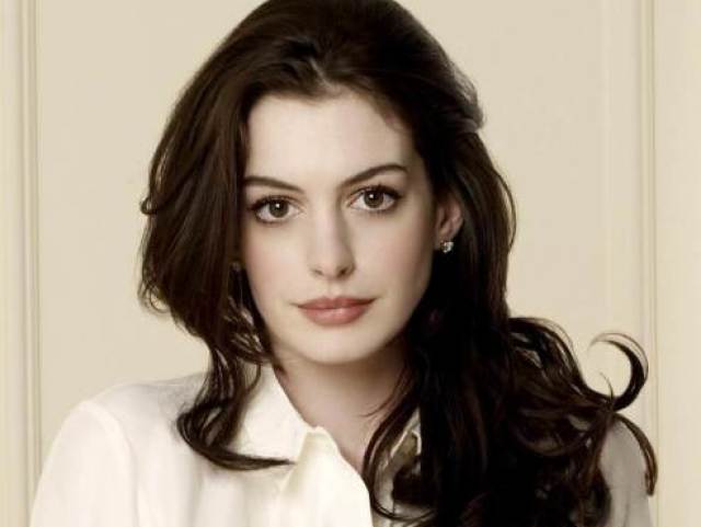 Anne Hathaway