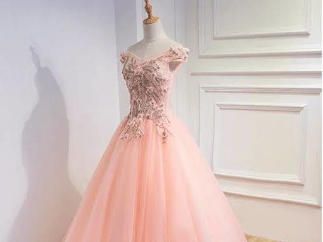 Essa *-*