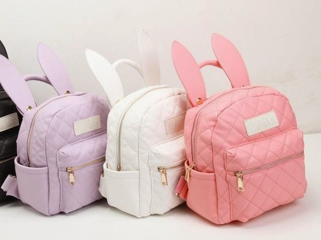 Uma dessas mochilas fofinieas!!!