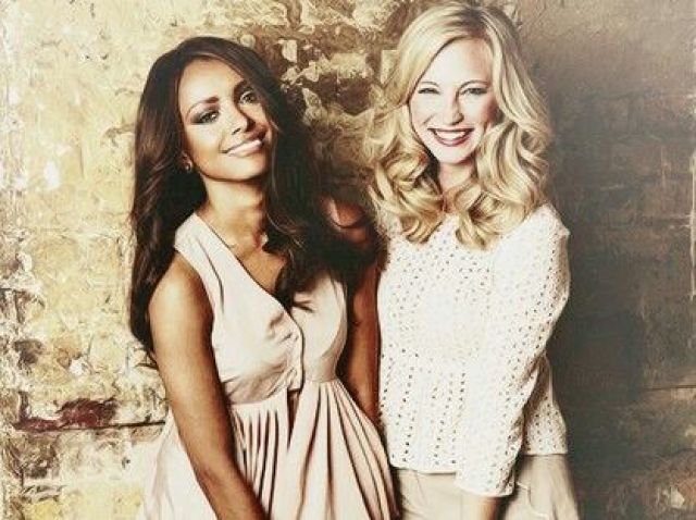 Caroline e Bonnie