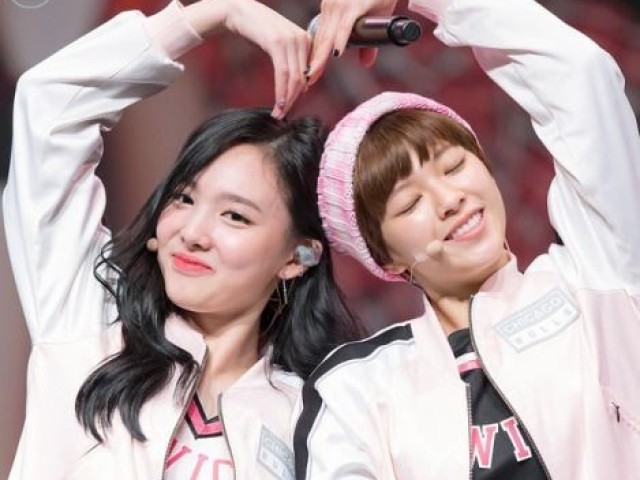 Jeongyeon e Nayeon