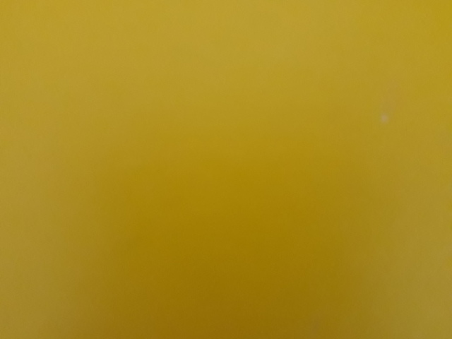 Amarelo