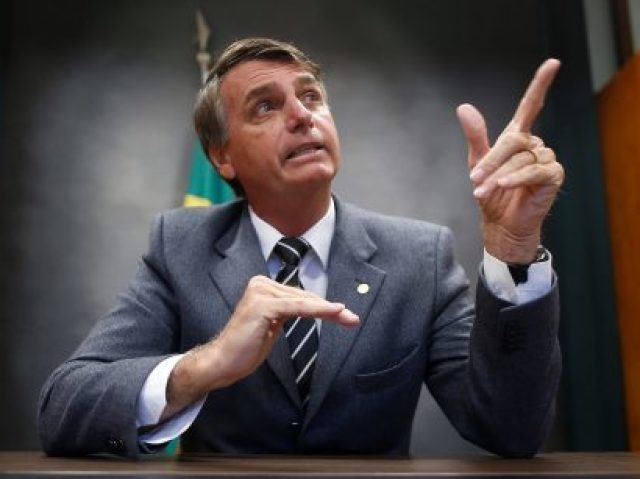 Esquerdistas da PUC tem que morrer, Bolsonaro neles