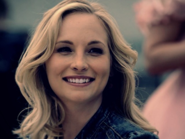 Você em TVD seria Caroline Forbes