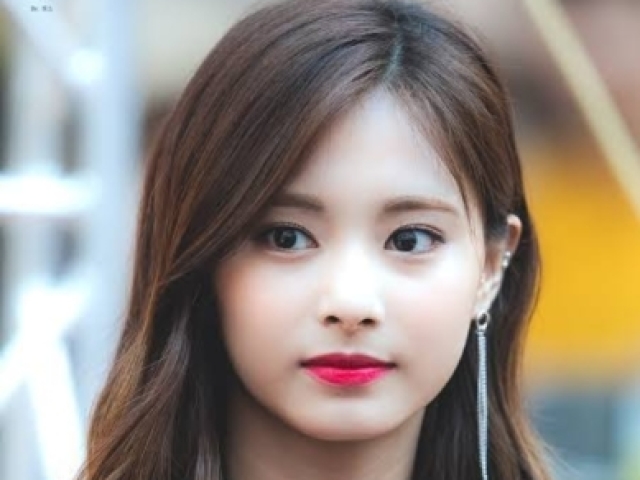 9. Tzuyu