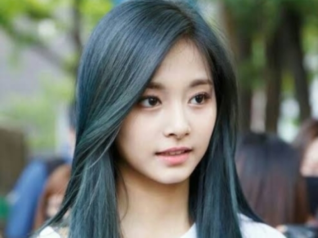 9. Tzuyu