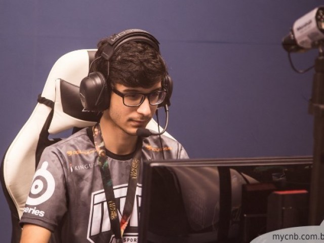REVOLTA NA INTZ