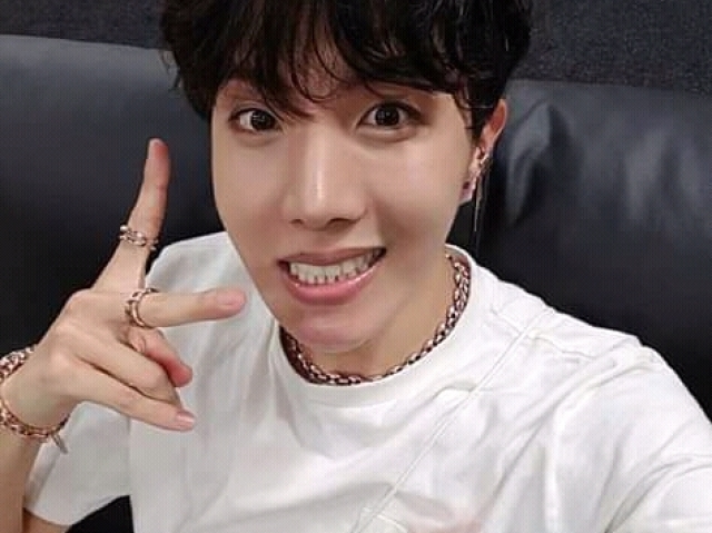 Você conhece o J-hope?