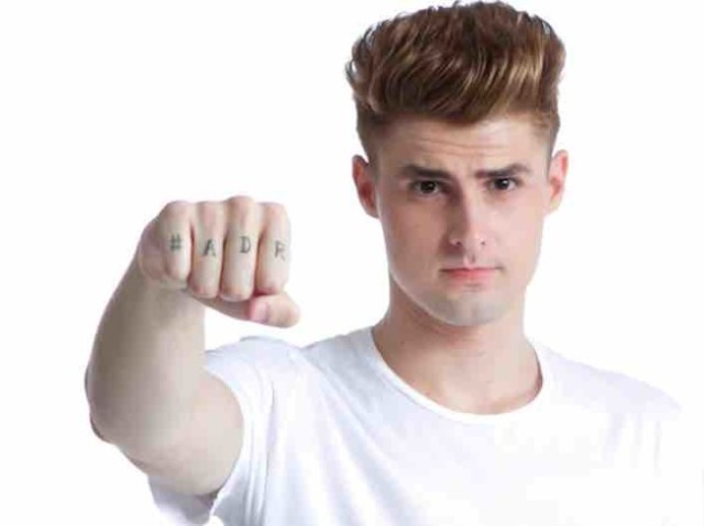 Rezendeevil/ Top +2