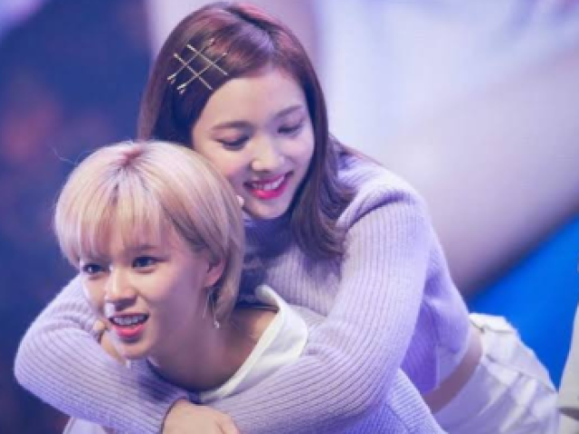 Jeongyeon e Nayeon