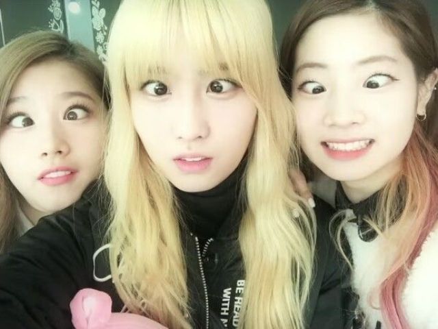 Dahyun,Sana e Momo