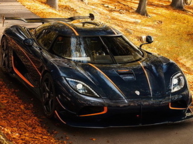 1. Koenigsegg Agera rs