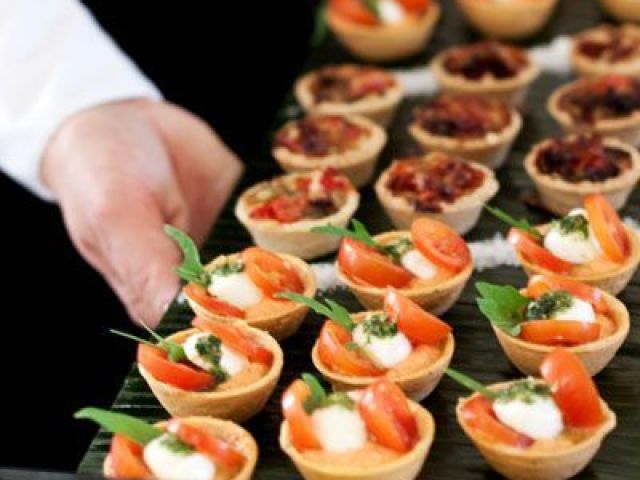 Os famosos e finos canapes