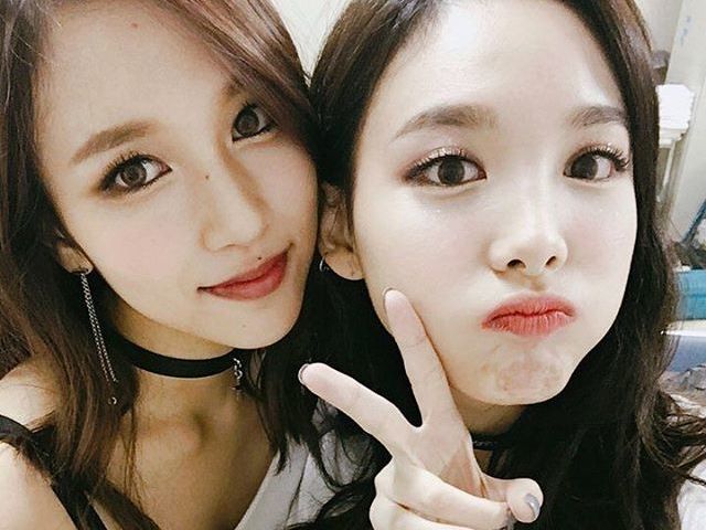 Naeyeon/ Mina <3