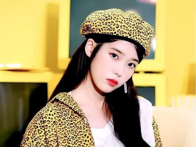 IU