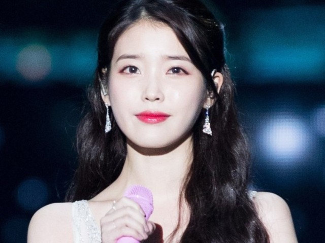 IU