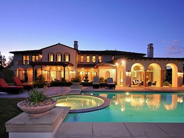 Luxuosa