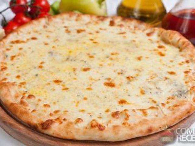 Pizza de Queijo