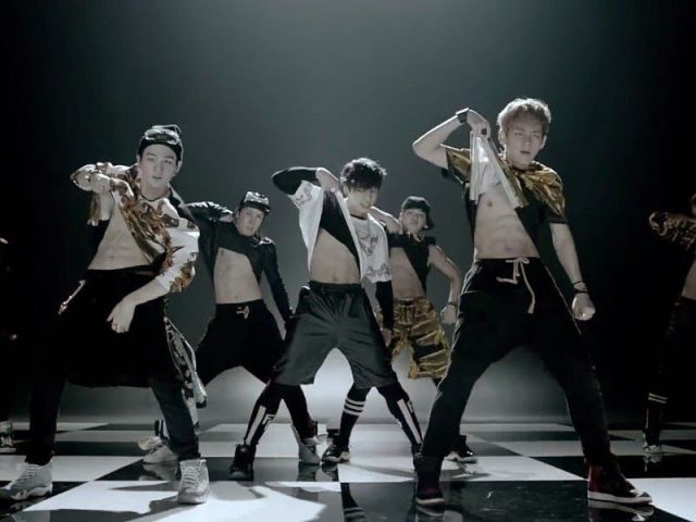 BTS: De quem é o abs?