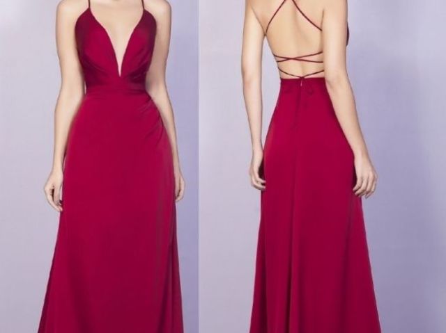 vestido vermelho decotado