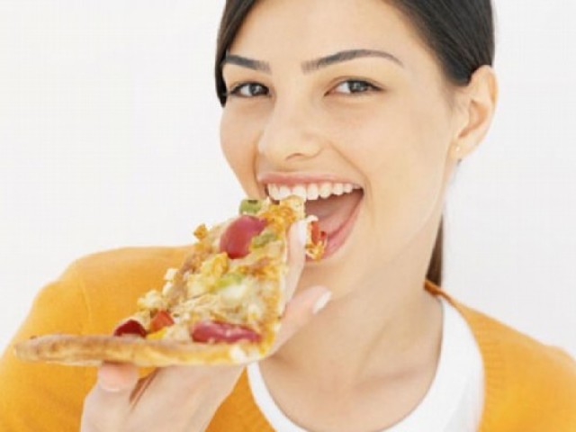 Ouvir o cliente dizer que vai seguir a orientação, mas vê ele postando fotos de pizza toda semana.