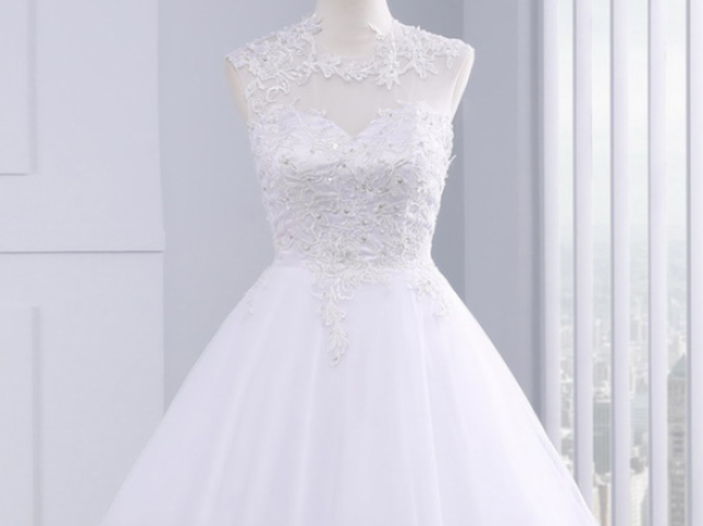 Escolha um vestido!