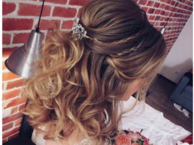 Escolha um penteado!