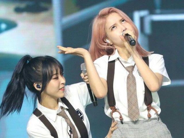 SOLAR e MOONBYUL