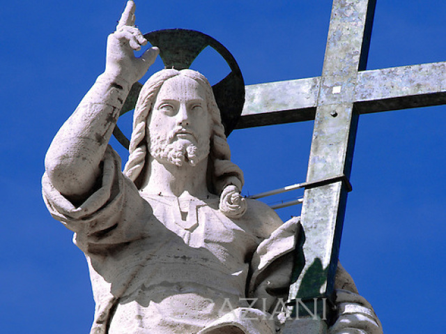 Nosso Senhor Ressuscitado com a Cruz(Praça de São Pedro)