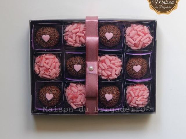 Uma caixa de chocolates super fofa!♥