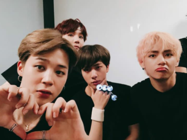 Qual membro do BTS seria seu melhor amigo?
