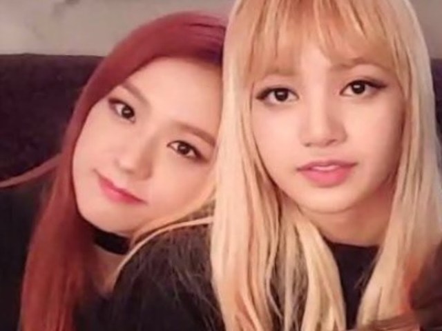 Mais velha: Lisa
Mais nova: Jisoo