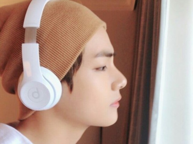 Kim Taehyung (V)
