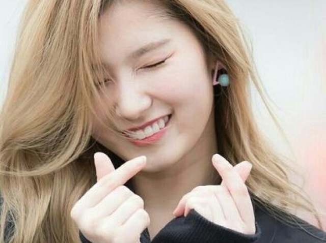 Minatozaki Sana