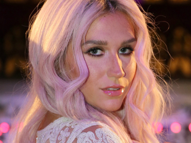 Kesha - Manipulada e abusada pelo seu produtor