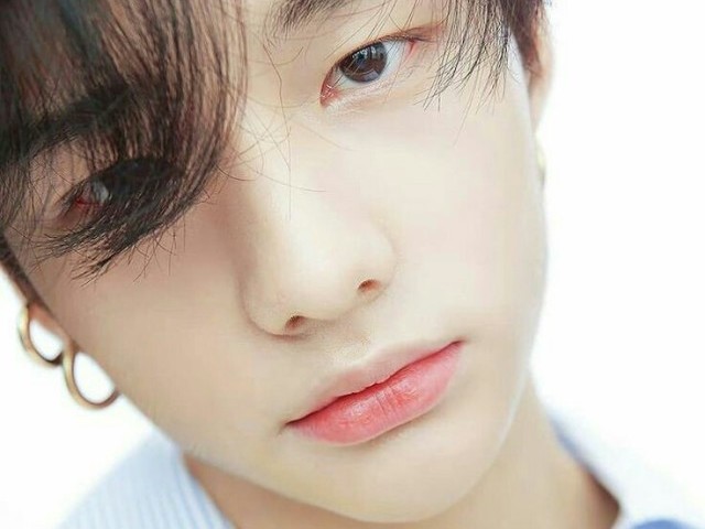 Você sabe tudo sobre HyunJin?