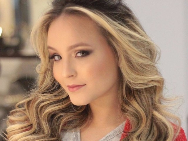 Larissa Manoela