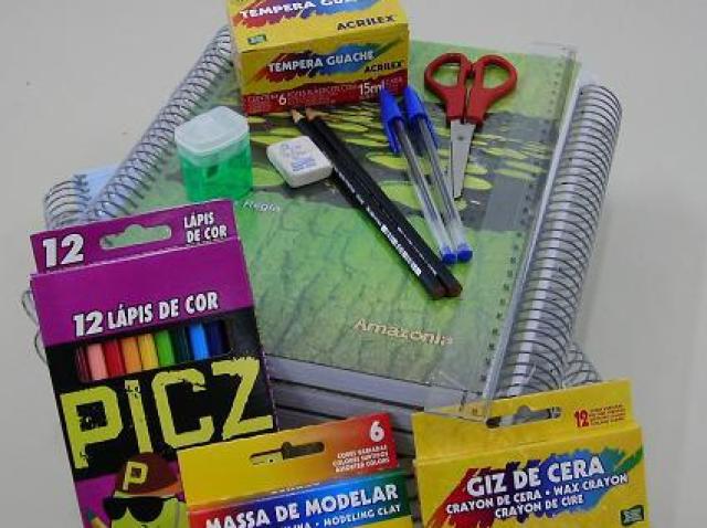 Material escolar simples